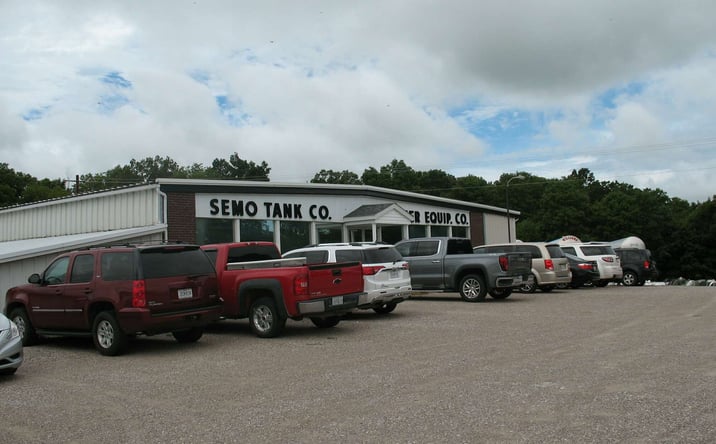 Pictures of Industrial property located at 456 Semo Ln, Perryville, MO 63775 for sales - image #1