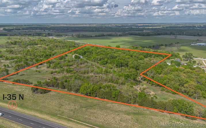 Pictures of Land property located at Sooner Rock Road, Davis, OK 73030 for sales - image #1