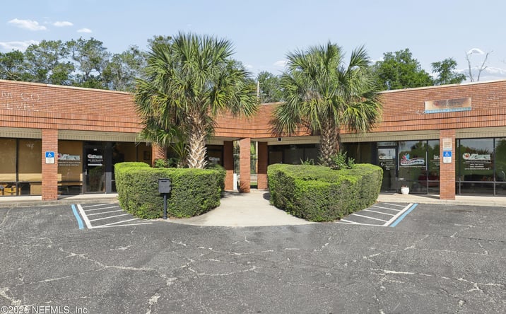 Pictures of Office property located at 772 Foxridge Center Drive, Orange Park, FL 32065 for sales - image #1