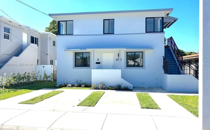Pictures of Multifamily property located at 450 Beacom Blvd, Miami, FL 33135 for sales - image #1