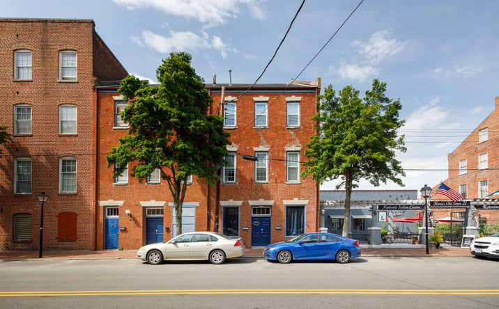 Pictures of Multifamily property located at 23 W Old St, Petersburg, VA 23803 for sales - image #1