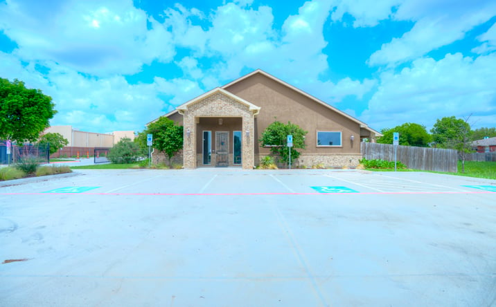 Pictures of Industrial, Land, Office property located at 5805 Starnes Rd, Watauga, TX 76148 for sales - image #1