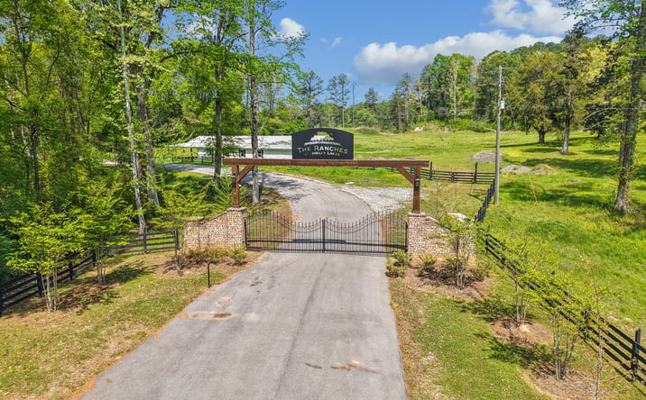 Pictures of Land property located at Shelby Lakes Ranch Wy, Shelby, AL 35143 for sales - image #1