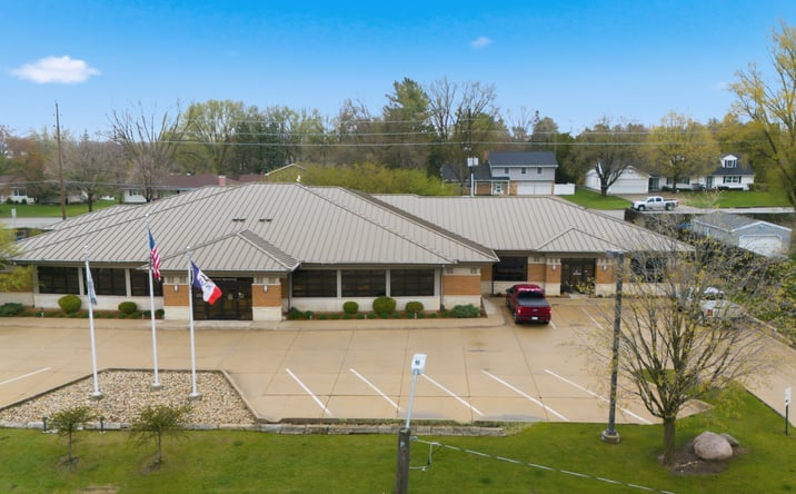Pictures of Office property located at 1203 W RIDGEWAY AVE, WATERLOO, IA 50701-4017 for sales - image #1