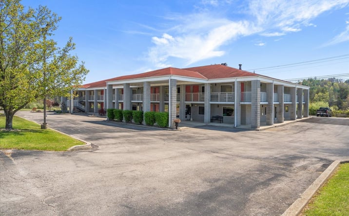 Pictures of Hospitality property located at 182 Quillen Chapel Rd, Service Road, KY NULL for sales - image #1