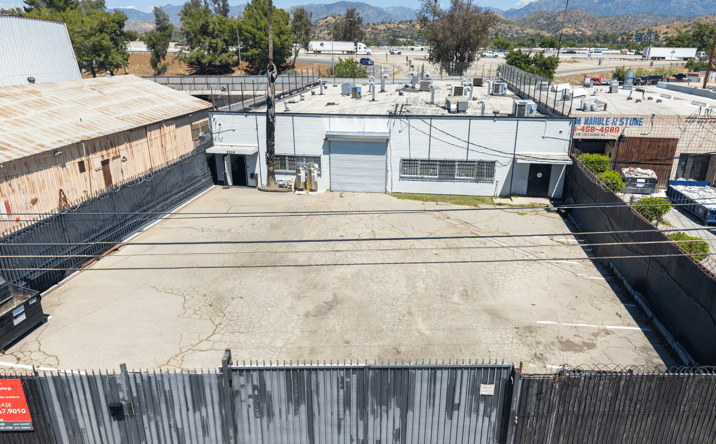 Pictures of Industrial property located at 8526 San Fernando Rd, Los Angeles, CA 91352 for sales - image #1