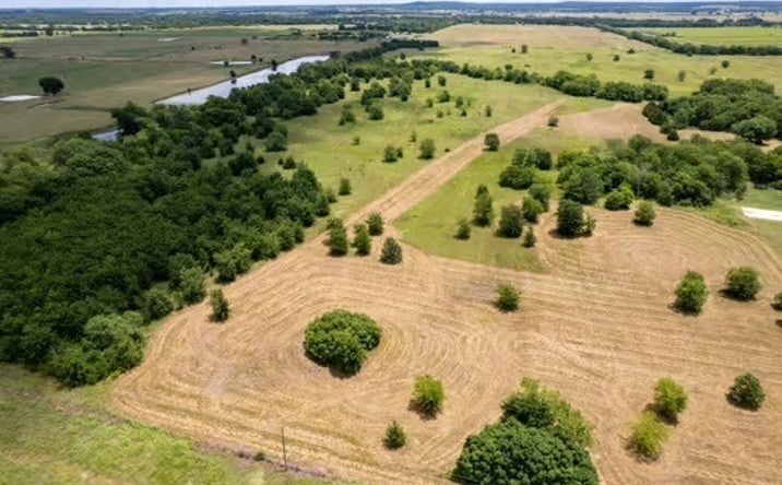 Pictures of Land property located at Fish Hatchery Road, Caddo, OK 74729 for sales - image #1