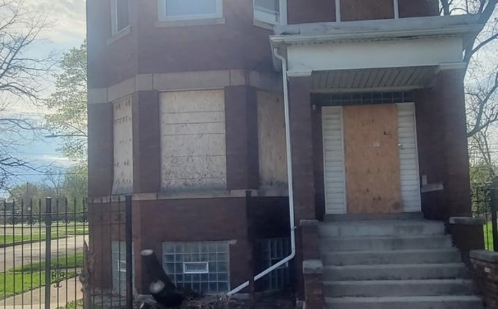 Pictures of Multifamily property located at 5258 S Emerald Avenue, Chicago, IL 60609 for sales - image #1