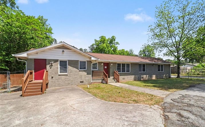 Pictures of Business for Sale, Office property located at 2561 Jerome Road, Atlanta, GA 30349 for sales - image #1