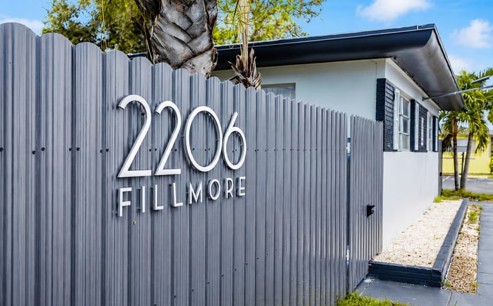Pictures of Multifamily property located at 2206 Fillmore St, Hollywood, FL 33020 for sales - image #1