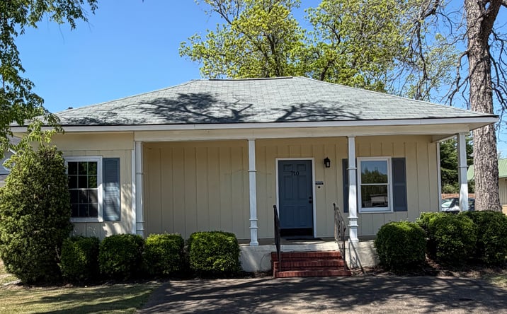 Pictures of Office property located at 710 12th St, Phenix City, AL 36867 for sales - image #1