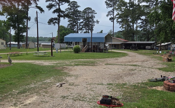 Pictures of Mixed Use, Special Purpose, Mobile Home Park property located at 6300 TX-21, Hemphill, TX 75948 for sales - image #1