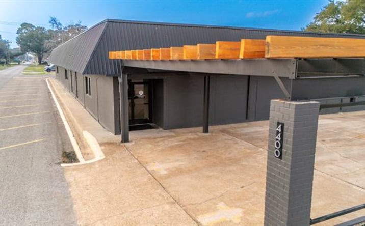 Pictures of Office, Special Purpose property located at 4400 Lincoln Avenue, Groves, TX 77619 for sales - image #1