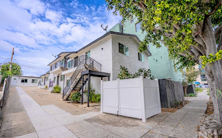 Pictures of Multifamily property located at 3828 Arizona St, San Diego, CA 92104 for sales - image #1