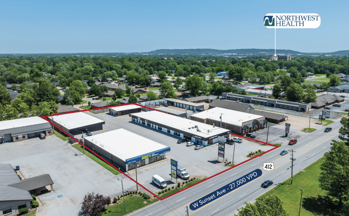 Pictures of Retail property located at 1772 W Sunset Ave, Springdale, AR 72762 for sales - image #1