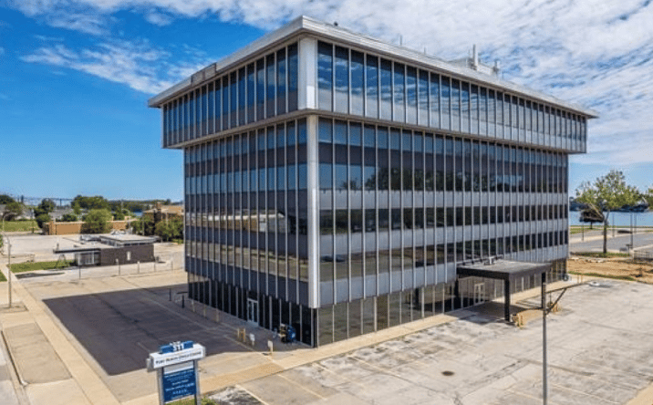 Pictures of Multifamily, Office property located at 511 Fort St, Port Huron, MI 48060 for sales - image #1