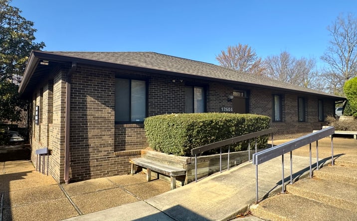 Pictures of Office property located at 12604 Lake Ridge Dr, Woodbridge, VA 22192 for sales - image #1