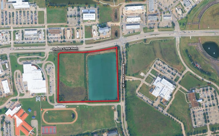 Pictures of Land property located at Shadow Creek Pkwy, Pearland, TX 77584 for sales - image #1