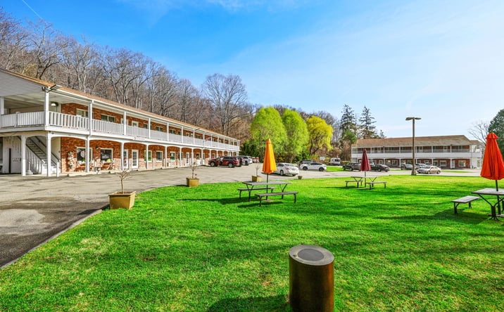 Pictures of Retail, Multifamily, Office, Mixed Use property located at 529-533 NY-52, Carmel Hamlet, NY 10512 for sales - image #1