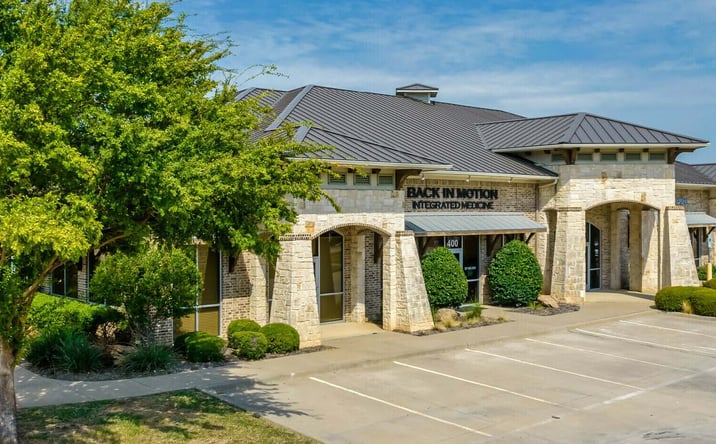 Pictures of Office property located at 104-106 Grapevine Highway, Hurst, TX 76054 for sales - image #1