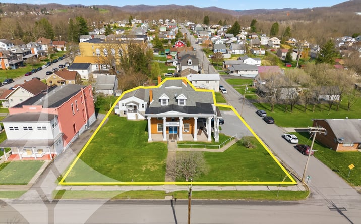 Pictures of Mixed Use, Multifamily, Office property located at 1042 Morgantown Ave, Fairmont, WV 26554 for sales - image #1