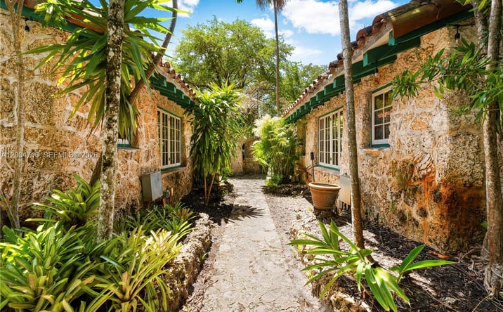 Pictures of Multifamily property located at 1301 Milan Ave, Coral Gables, FL 33134 for sales - image #1