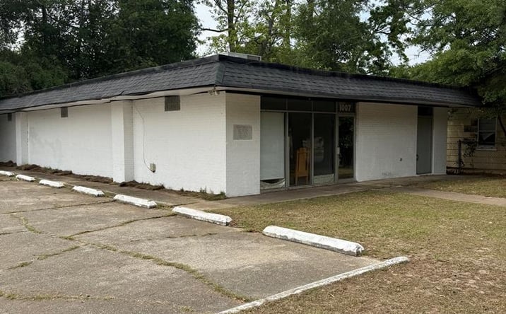 Pictures of Land property located at 1007 S Madison Street, Albany, GA 31701 for sales - image #1