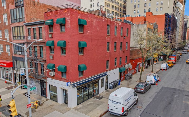 Pictures of Mixed Use property located at 209 7th Avenue, New York, NY 10011 for sales - image #1