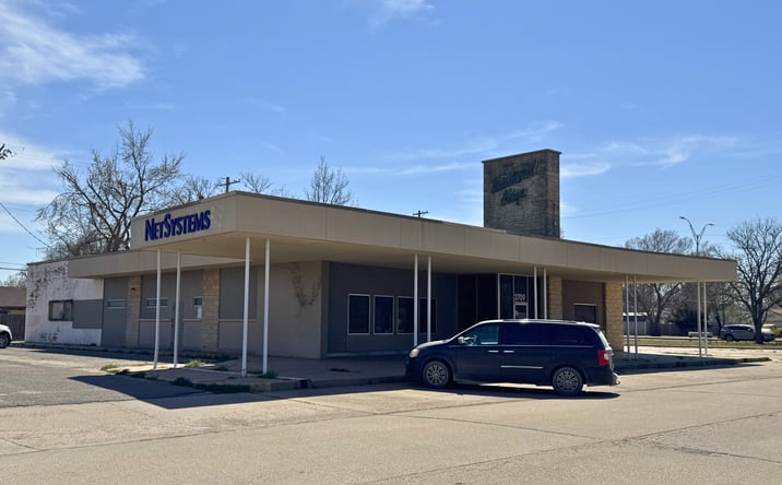 Pictures of Office property located at 2709 Boulevard Plaza, Wichita, KS 67211 for sales - image #1