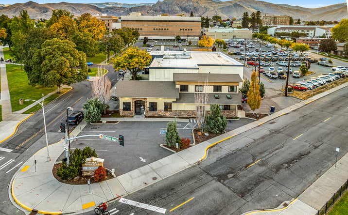Pictures of Retail, Office, Special Purpose property located at 10 N CHELAN AVE, WENATCHEE, WA 98801-2220 for sales - image #1