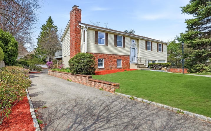 Pictures of Office property located at 3 Macdonald Avenue, North Castle, NY 10504 for sales - image #1