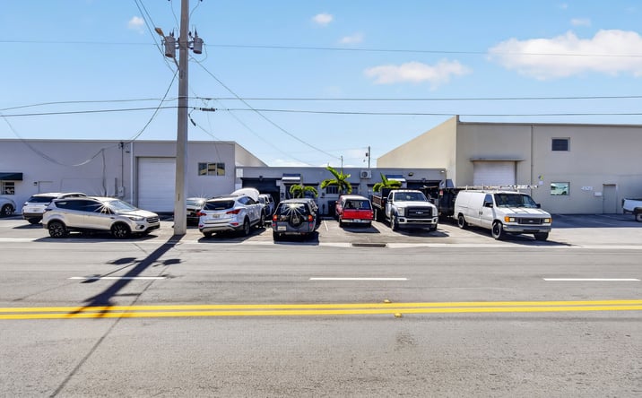 Pictures of Industrial property located at 4511 Northeast 6th Avenue, Oakland Park, FL 33334 for sales - image #1