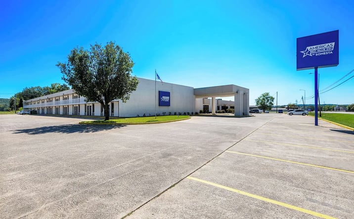 Pictures of Hospitality property located at 2031 MILITARY ST S, HAMILTON, AL 35570-6617 for sales - image #1