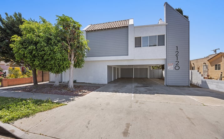 Pictures of Retail, Multifamily property located at 12120 215th Street, Hawaiian Gardens, CA 90716 for sales - image #1