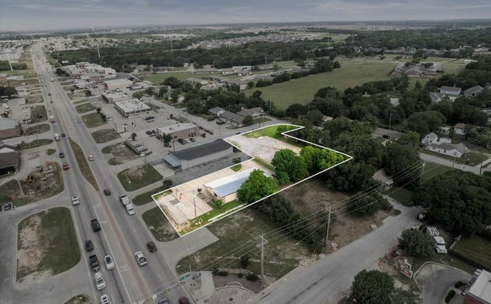 Pictures of Retail property located at 106 E Princeton Dr, Princeton, TX 75407 for sales - image #1