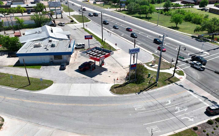 Pictures of Retail property located at 500 S Bell Blvd, Cedar Park, TX 78613 for sales - image #1