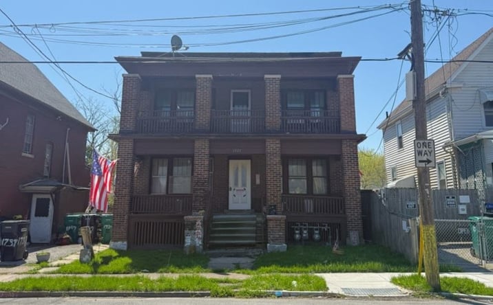 Pictures of Multifamily property located at 1737 Whitney Ave, Niagara Falls, NY 14301 for sales - image #1