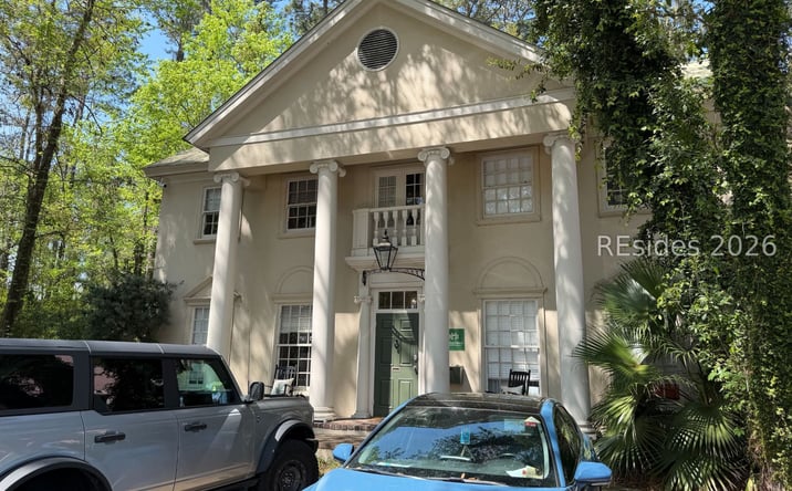 Pictures of Retail property located at 578 William Hilton Pkwy, Hilton Head Island, SC 29928 for sales - image #1