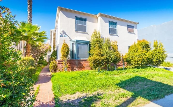 Pictures of Multifamily property located at 701 Crenshaw, Los Angeles, CA 90005 for sales - image #1