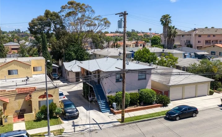 Pictures of Multifamily property located at 1062 Termino Avenue, Long Beach, CA 90804 for sales - image #1