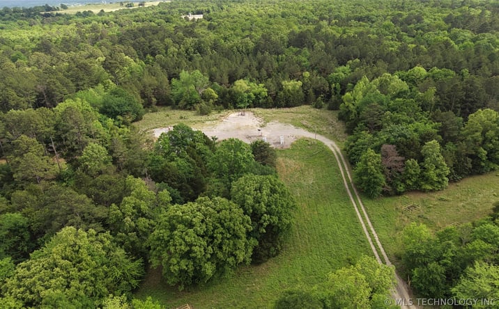 Pictures of Land property located at 1156 Avenue, Red Oak, OK 74563 for sales - image #1