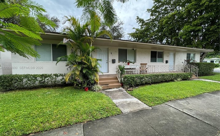 Pictures of Multifamily property located at 4 NE 47th St, Miami, FL 33137 for sales - image #1
