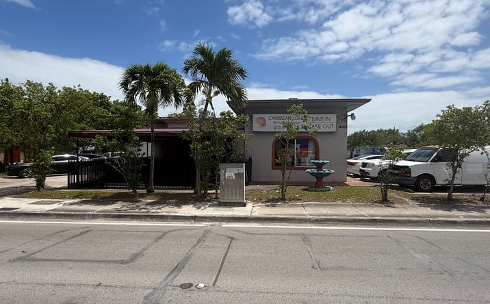 Pictures of Retail property located at 14005 W DIXIE HWY, MIAMI, FL 33161-3442 for sales - image #1
