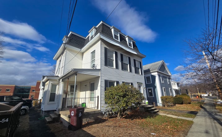 Pictures of Multifamily property located at 12 Franklin Avenue, Westfield, MA 01085 for sales - image #1