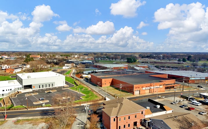 Pictures of Industrial property located at 916 North Patterson Avenue, Winston-Salem, NC 27101 for sales - image #1