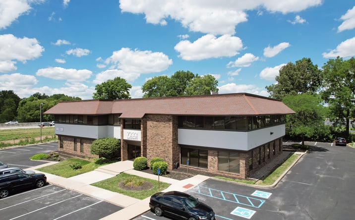 Pictures of Office property located at 7222 Shadeland Avenue, Indianapolis, IN 46250 for sales - image #1
