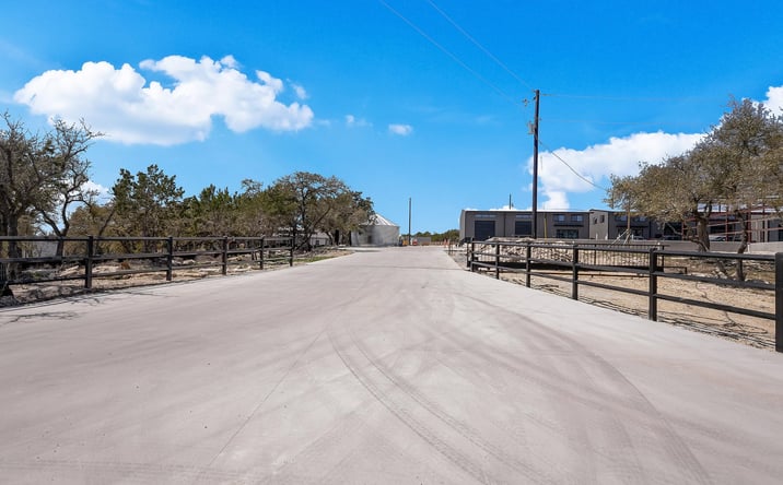 Pictures of Industrial property located at 451 FARRELL LN, DRIPPING SPRINGS, TX 78620 for sales - image #1