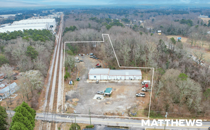 Pictures of Industrial property located at 17 Carl Cedar Hill Rd, Winder, GA 30680 for sales - image #1