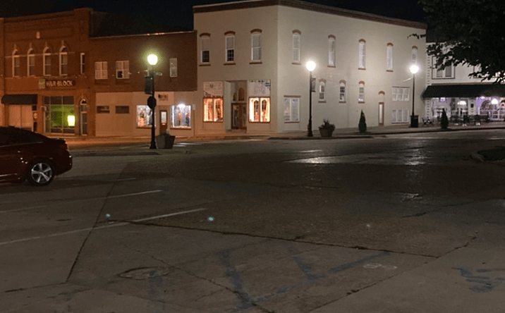 Pictures of Retail, Multifamily, Office property located at 15 Court Square, Fredericktown, MO 63645 for sales - image #1