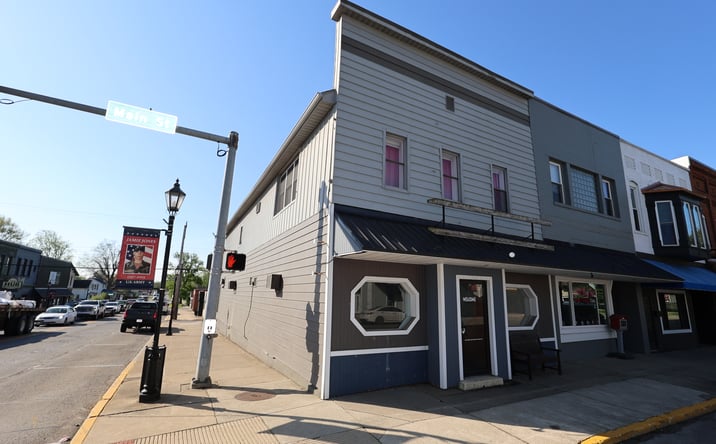 Pictures of Office, Retail, Mixed Use property located at 101 West Main Street, Syracuse, IN 46567 for sales - image #1